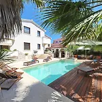 شقة Villa Antisin II *
