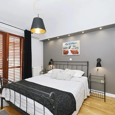 Antisin With Heated Pool Apartamento Zadar