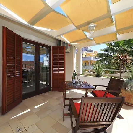 Villa Antisin II *