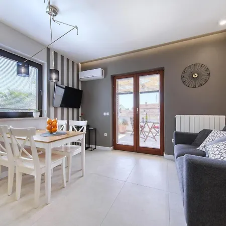 Villa Antisin With Heated Pool * Zadar