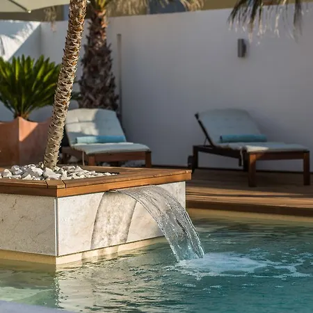 Apartment Villa Antisin With Heated Pool