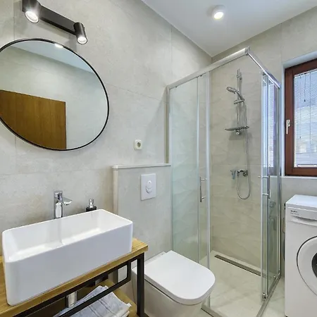 Antisin With Heated Pool