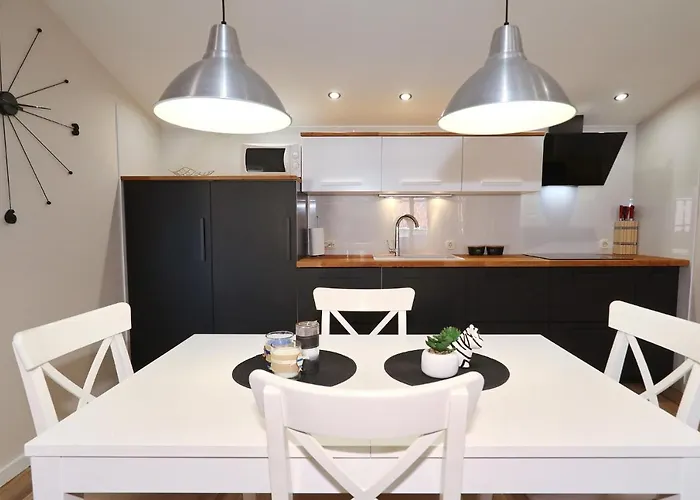 Antisin With Heated Pool Appartement *