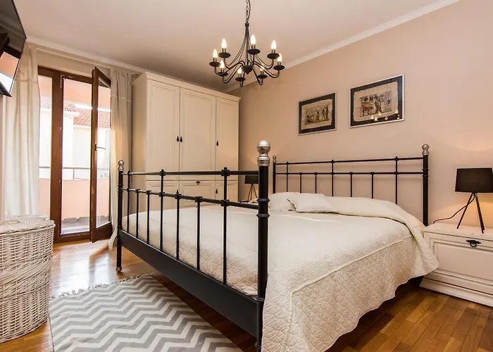 Appartement Antisin With Heated Pool